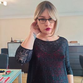 Catty Vibes Photo Set