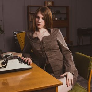 The secretary gets naked in the office p