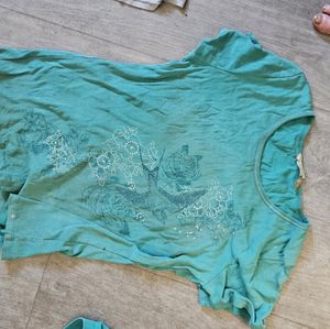 Beautiful Swallow bird T shirt second hand