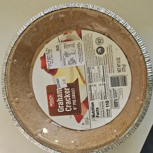 Graham cracker crust for prop not eating