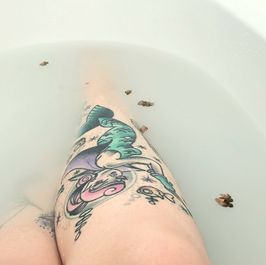 Bathwater roses