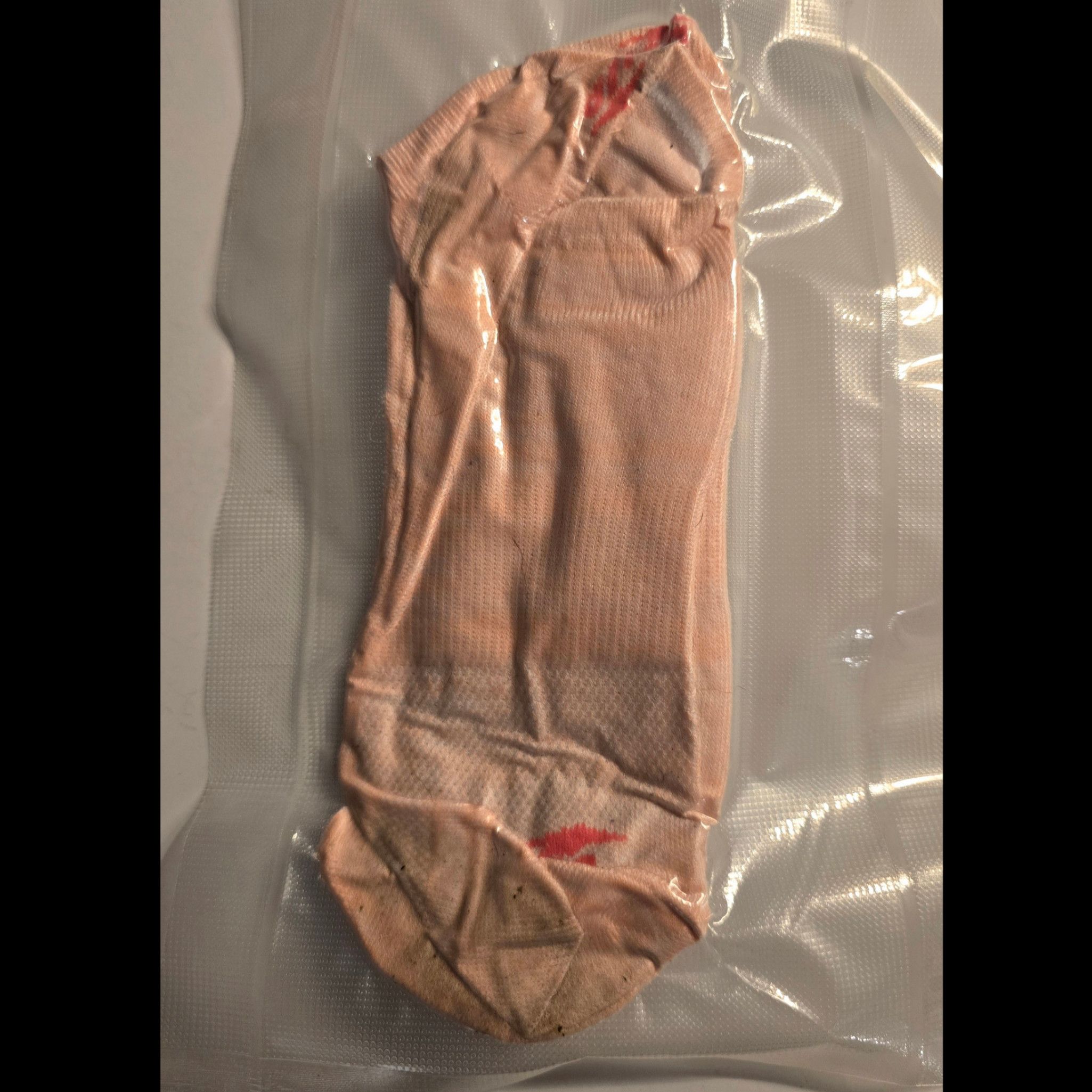 Coral Sweaty Socks 10 hr day
