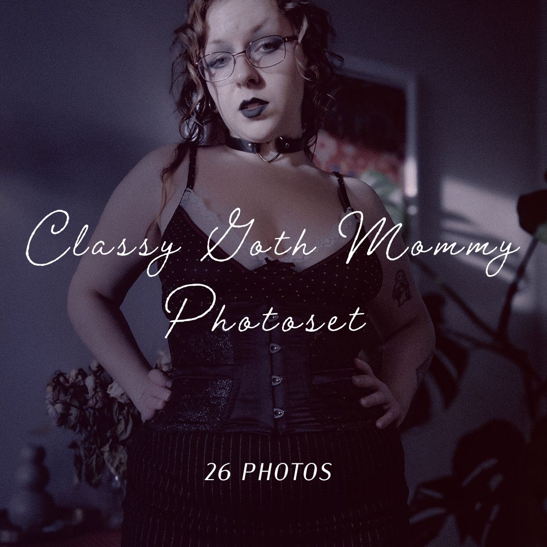 Goth Mommy Photoset