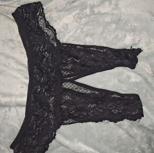 crotchless pantie set