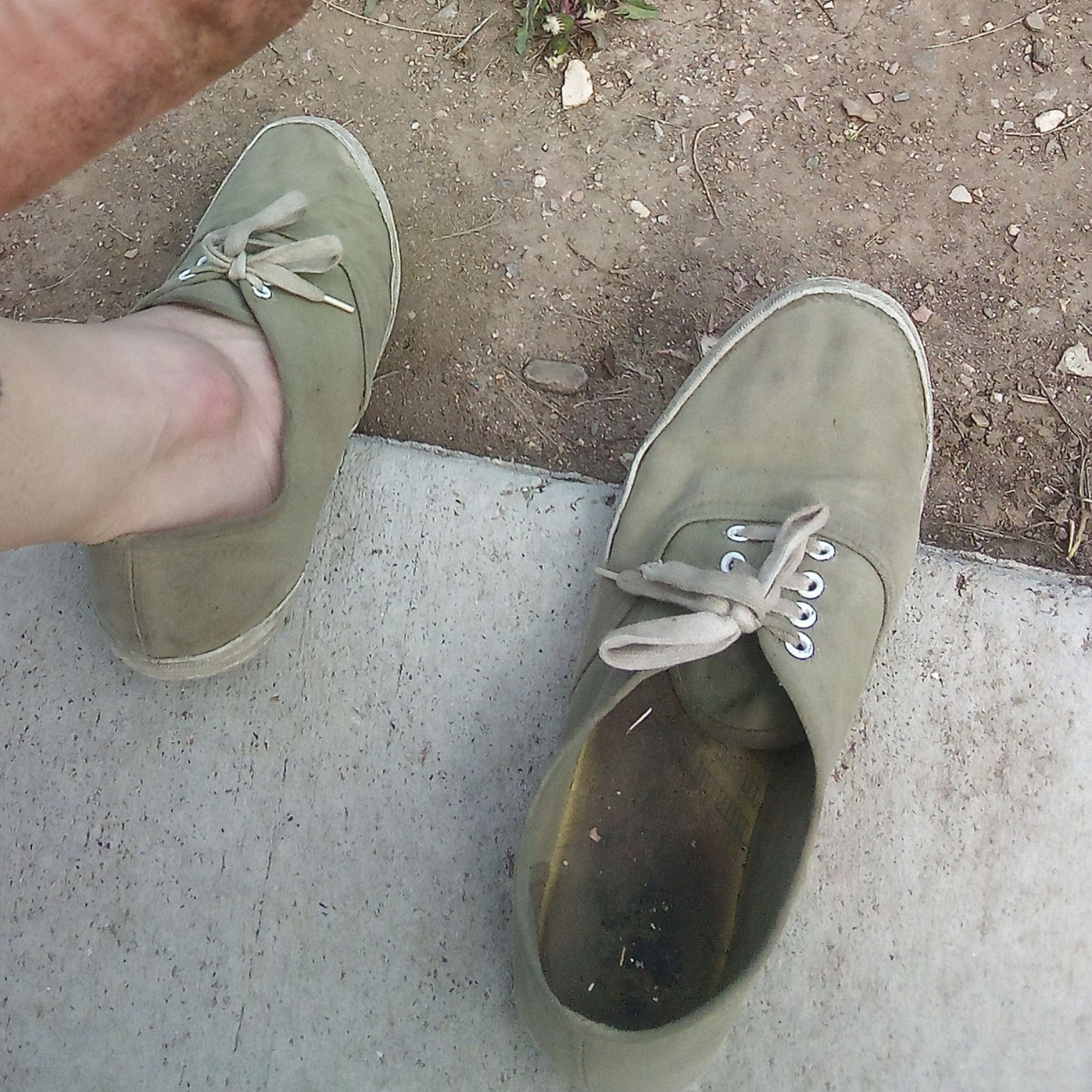 Shoes worn by goddess Jade