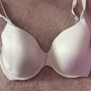 Very Well Worn White Victorias Secret DDD Bra  Authentic U