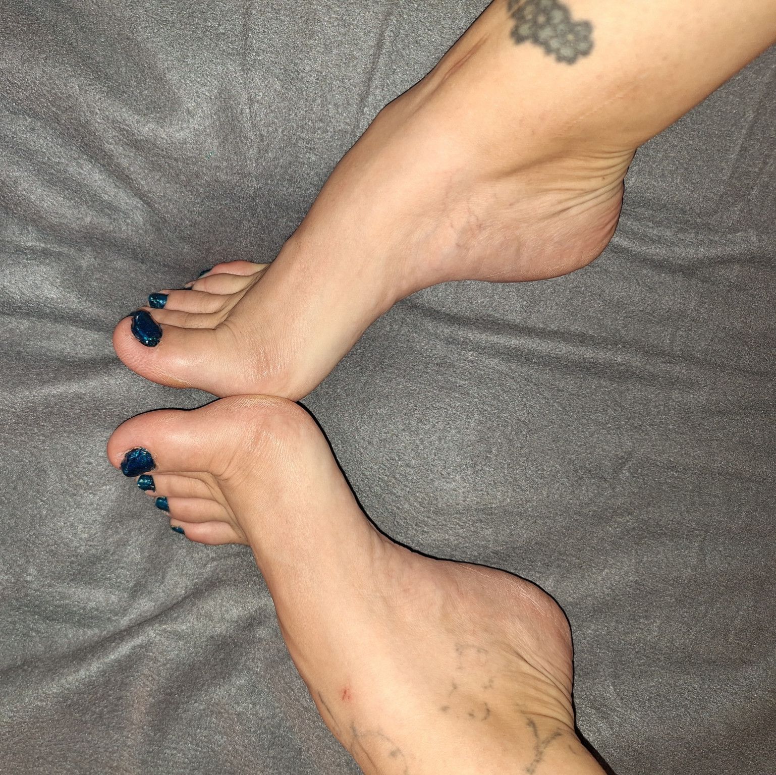 Toes and feet