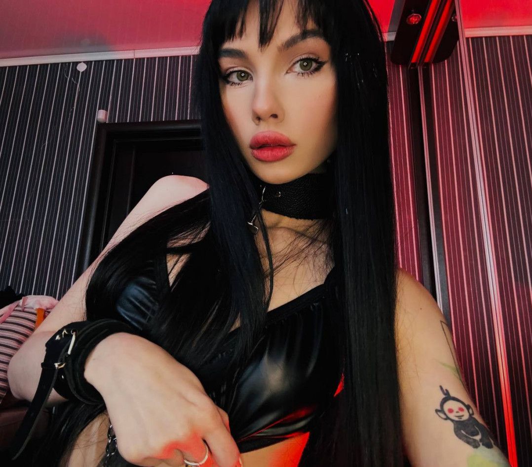Sexting Domination
