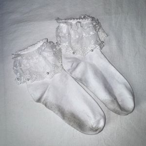 white ruffle socks