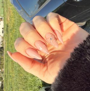 Nails 
