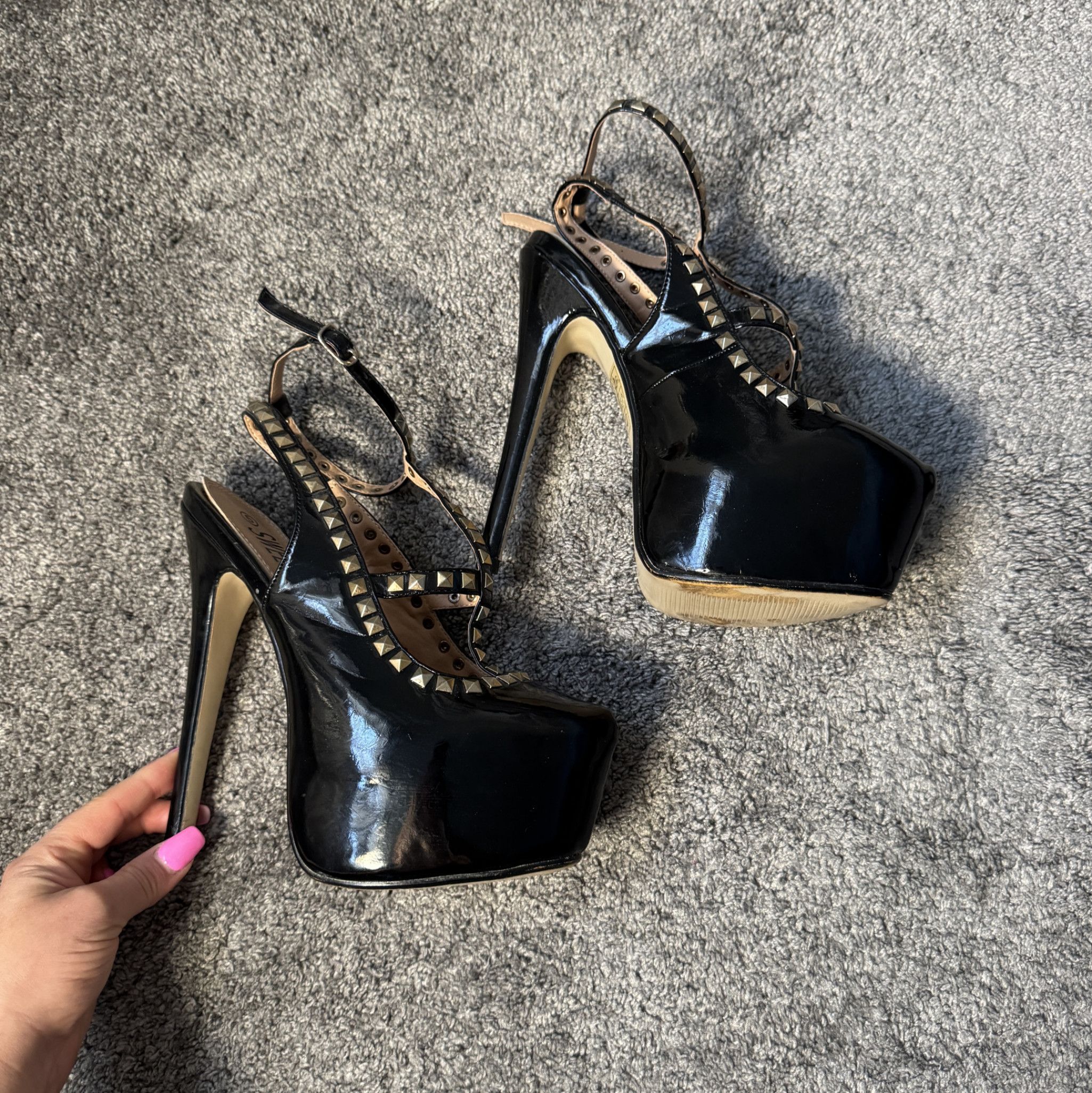 MY SEXY WORN HEELS