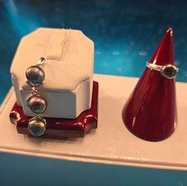 Sz7 ring S925 certified real pearls with matching necklace