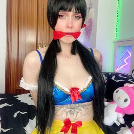 Snow White bondage photo set