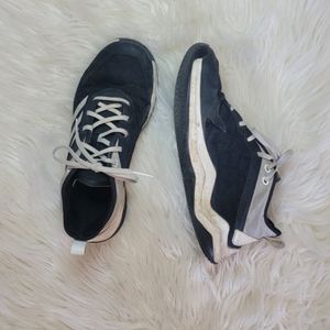 Very Used Gym Shoes