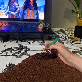 Knitting yarn set