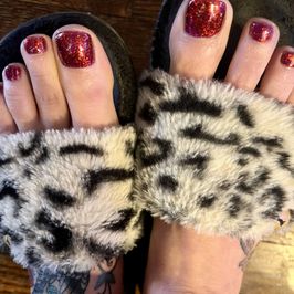 Black and White Fuzzy Cheetah Slides