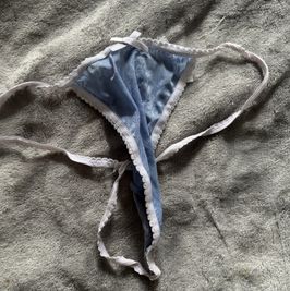 Blue Gstring