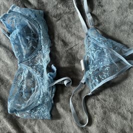 Blue lace set