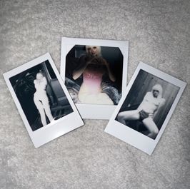 3 Polaroids