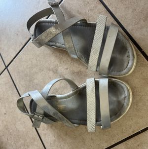 Ultra worn sandals