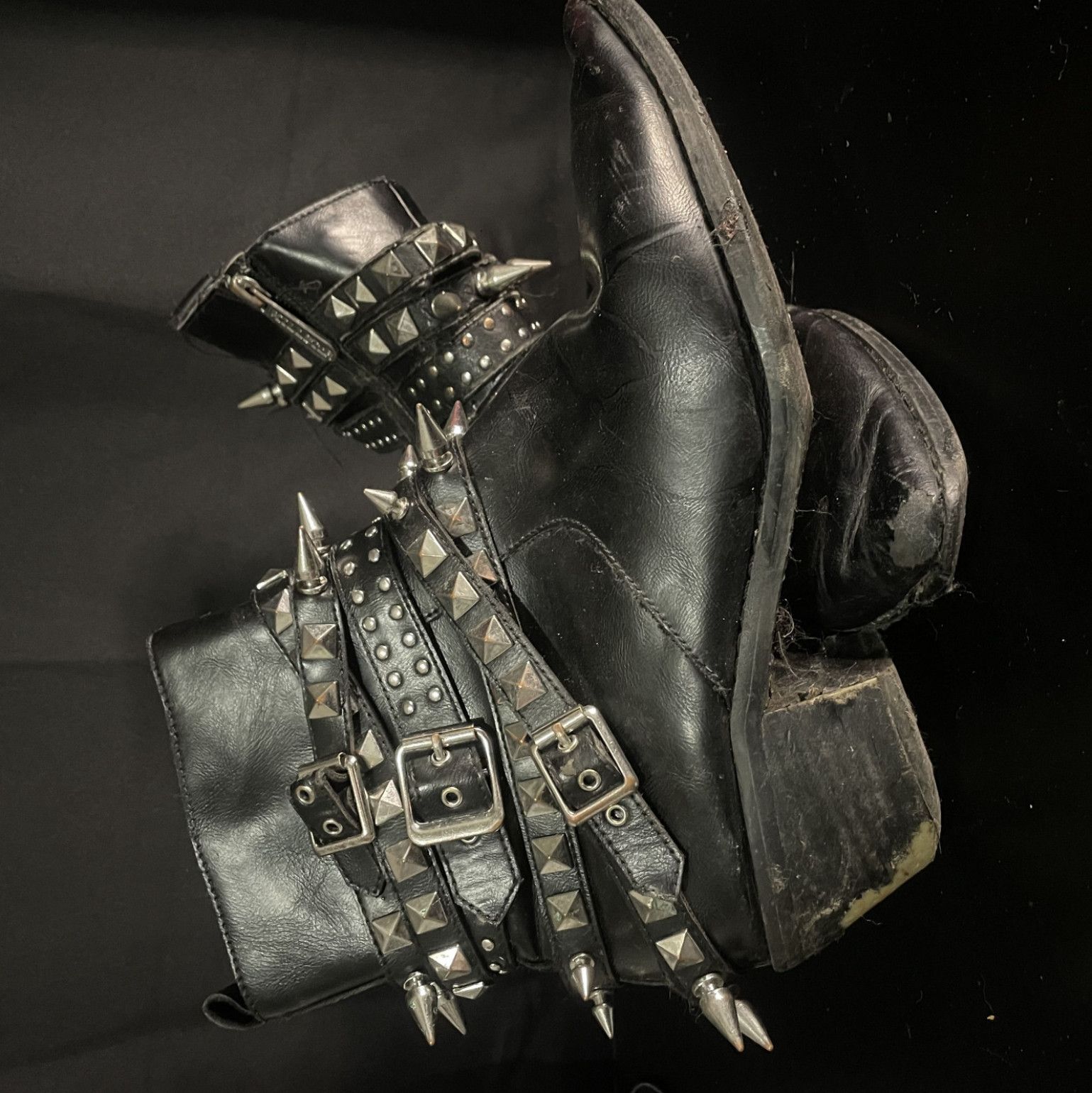 Latina Goth Friends Boots