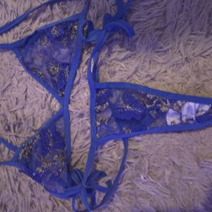Lingerie top and bottom