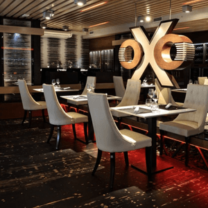 Spoil me with evening in restaurant