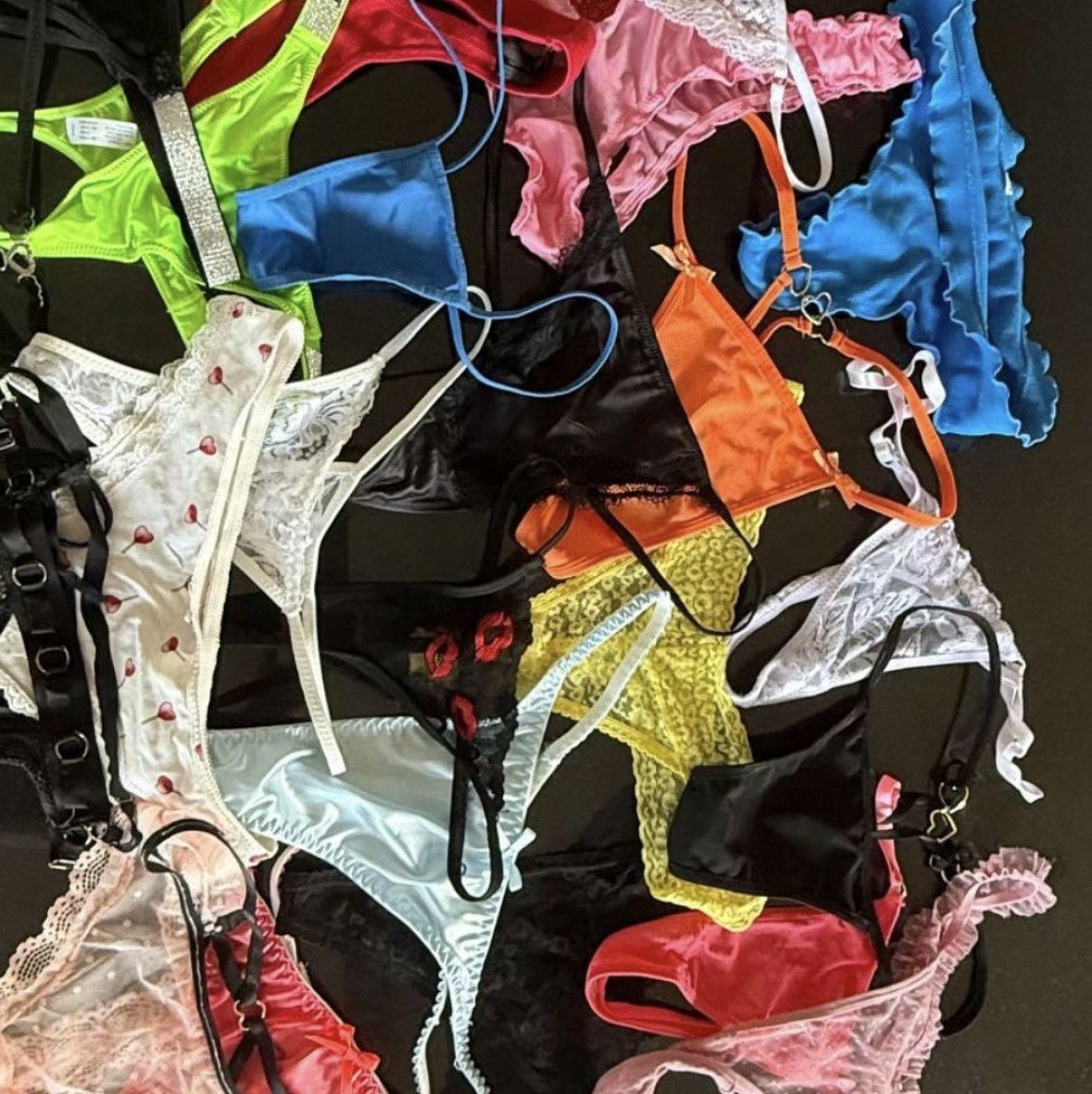 Gönnen Sie sich eines meiner sexy Höschen