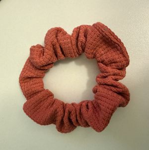 Hair scrunchie