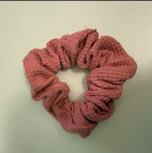 Hair scrunchie