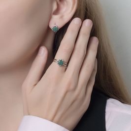 emerald ring
