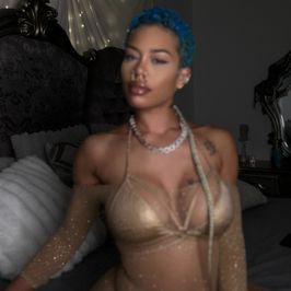 Gold Glam Photo Set SFW