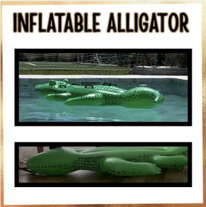 Inflatable alligator