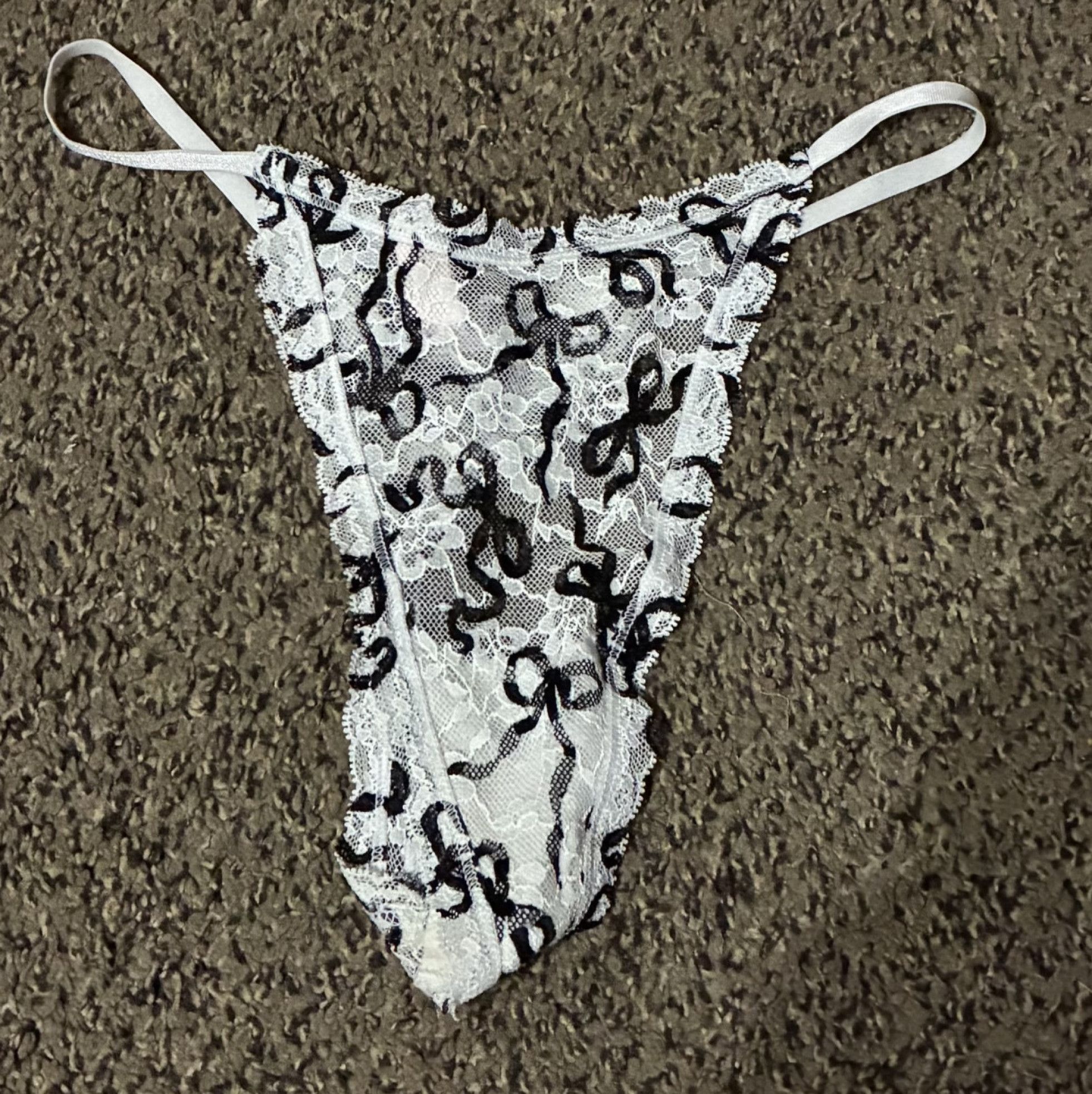 White and black Lacey g string