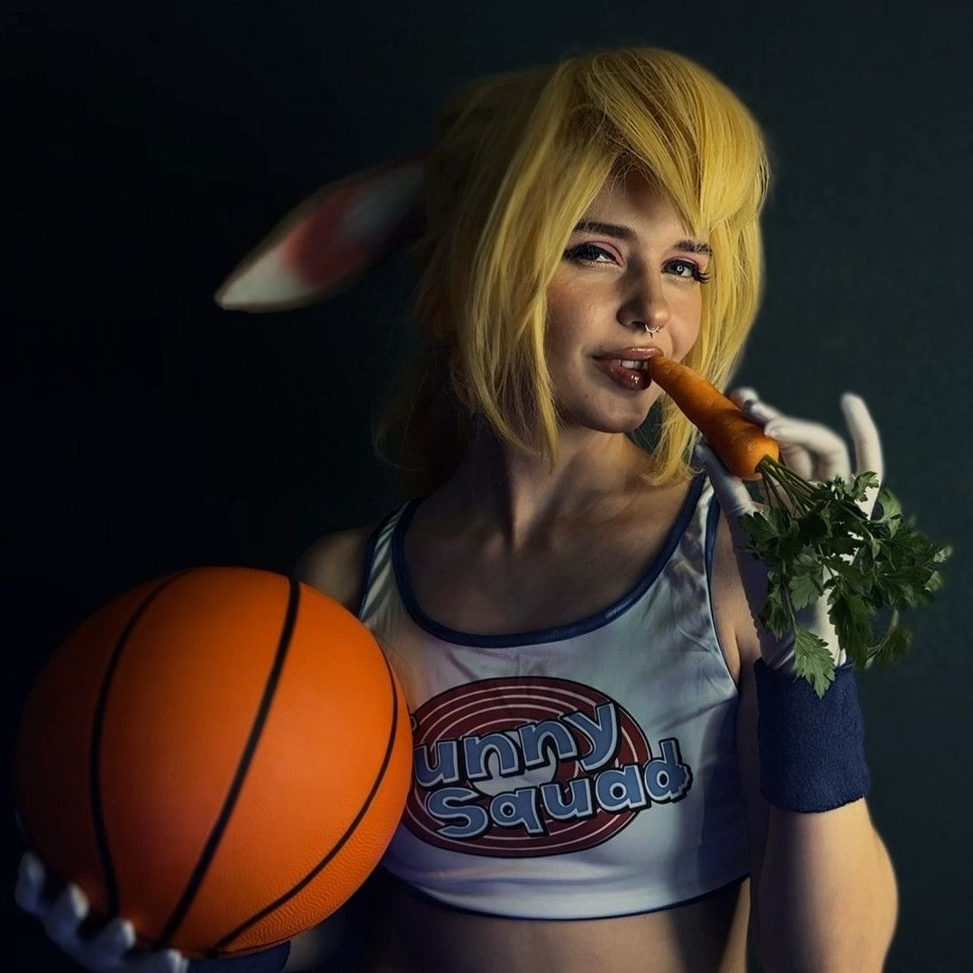 Lola Bunny Photoset