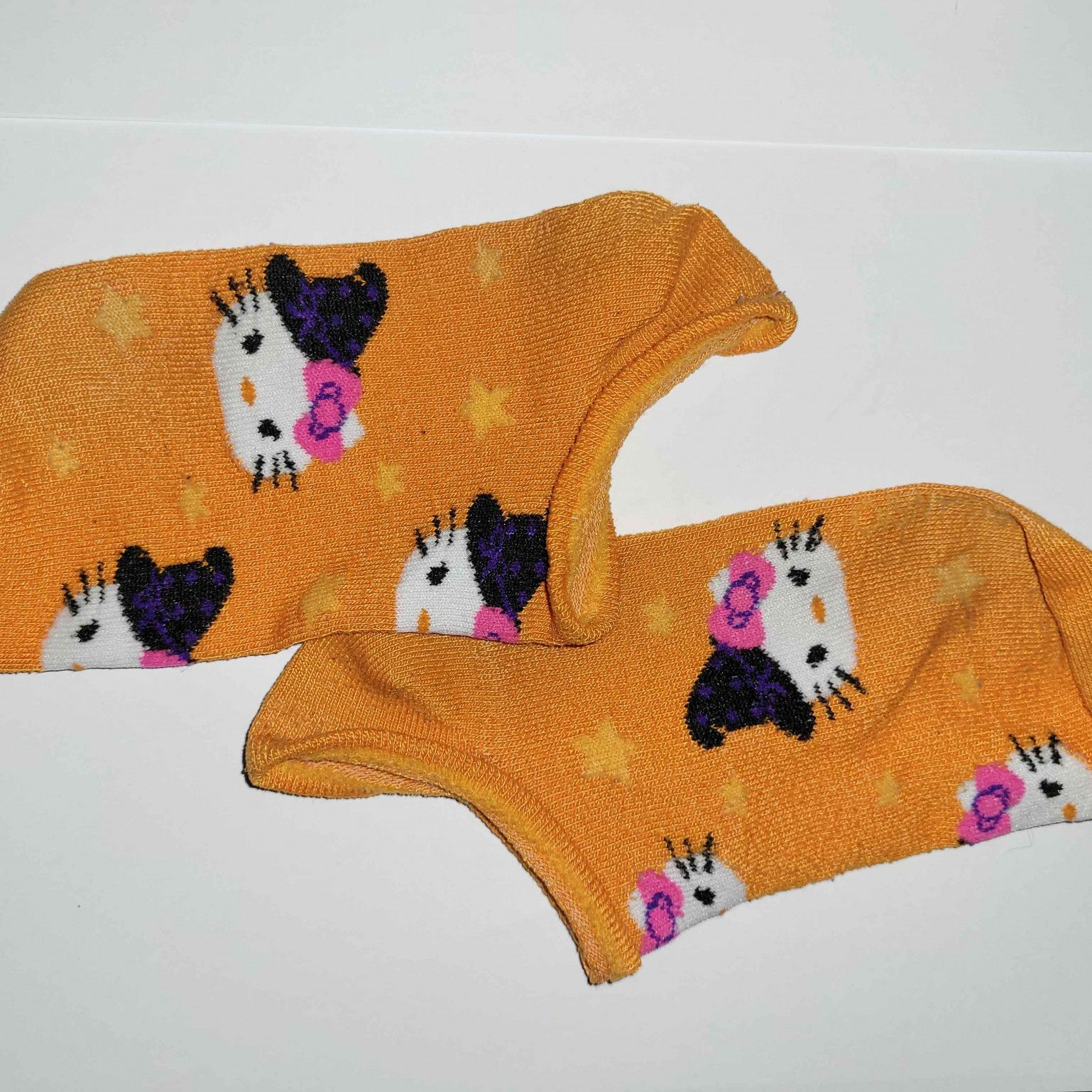 gamer girl worn old ankle socks
