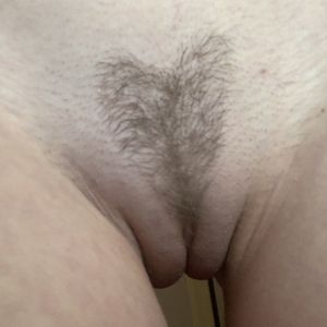 Jocelyn RARE Bush Hairy Pussy Pics