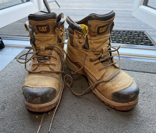 Steel Toe Cap CAT Work Boots Worn for over 1yr