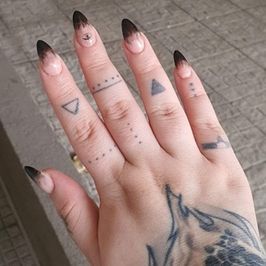 PAY FOR MY NAILS AND GET A CUSTOM VIDEO