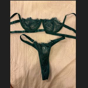 Green bra and panties