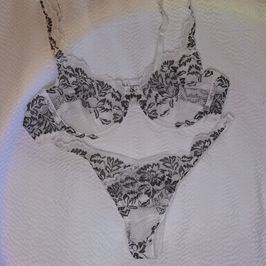BLACK FLOWER LACE LINGERIE SET