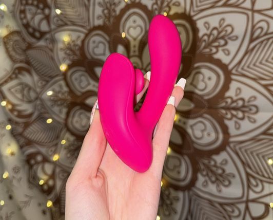 Vibrating Clit Sucking Toy