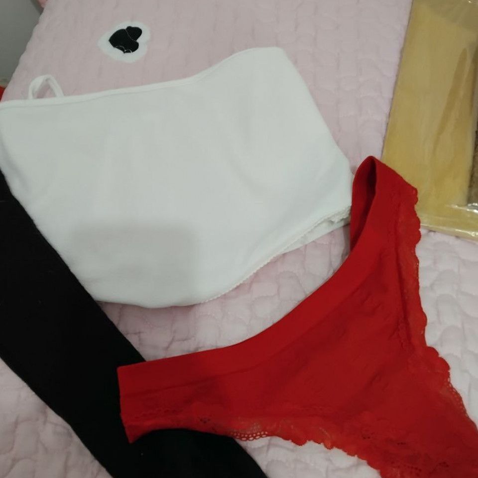pregnant set red thong victoria secret white tshirt