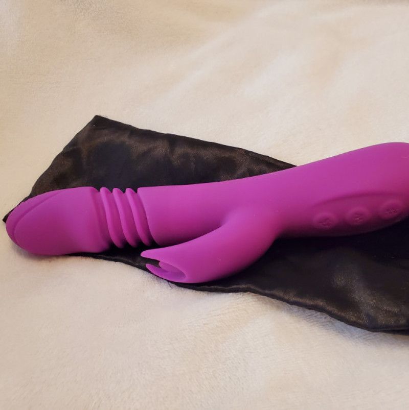 Thrusting Vibrating and Heated Toy
