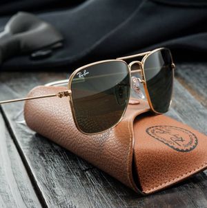 BUY ME A NEW RAY BAN SUN GLASSES!