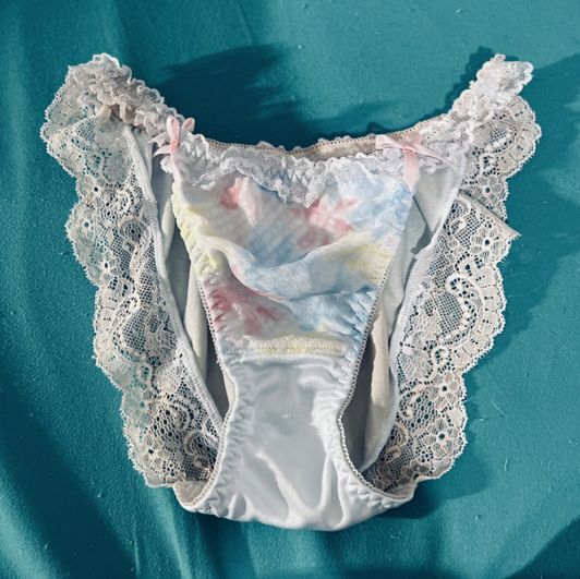 USED PANTIES FROM ATK GIRLFRIENDS 2