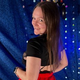 1 Week of Sexy Pics with Clips and Responsive Chat