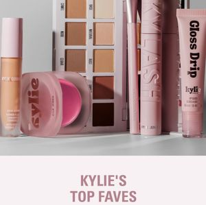 Kylie Jenner Top Cosmetics