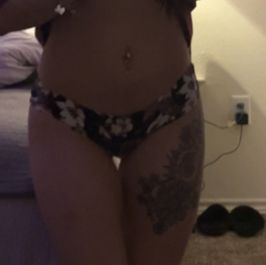 Floral lace back panties