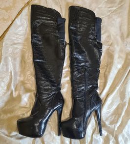 Very Well Worn Boots